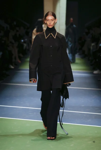 Look 10